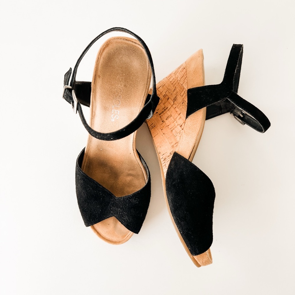Aerosoles Black Wedge Sandals